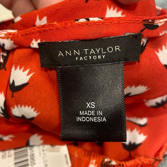 Ann Taylor Factory Red Floral Blouse - Picture 7 of 7